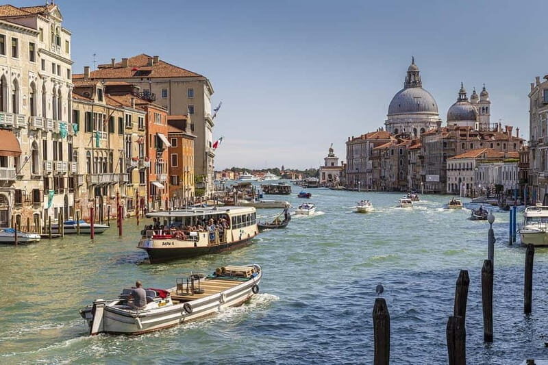 Venice: Grand Canal Palace Escorted Tour & Casanovas Allure - Key Points