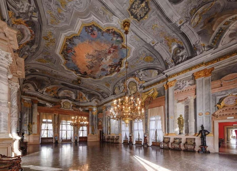 Venice: Grand Canal Palace Escorted Tour & Casanovas Allure - The Value and Practicalities