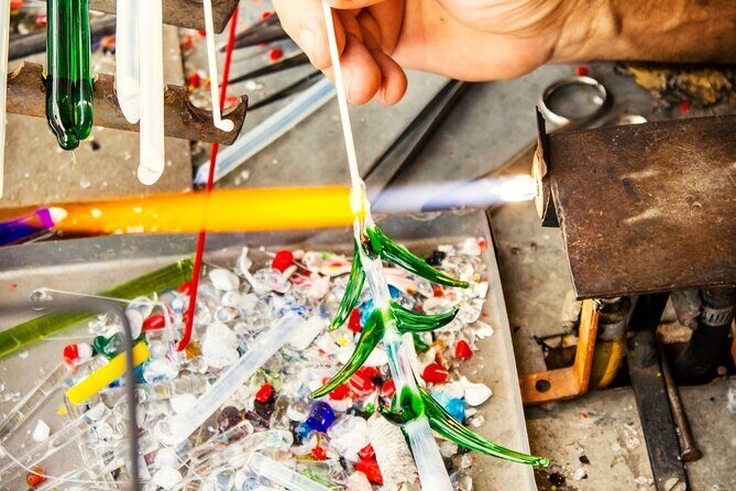 Venice Islands: Murano Glass & Burano Colors Guided Visit - A Closer Look at the Itinerary and Experience