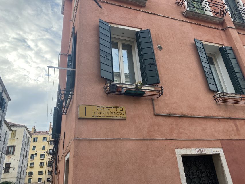 Venice: Jewish Ghetto and Cannaregio Food and Wine Tour - Jewish Ghetto Exploration