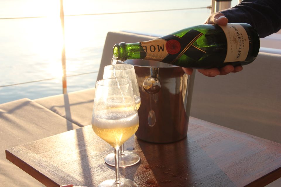 Venice: Lagoon Catamaran Cruise With Music and Drinks - Accessibility Features