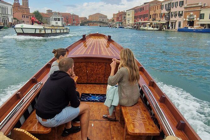 Venice Lagoon Tour with Historic Venetian Boat - Discover the Charm of Venice from the Water: A Detailed Review of the Lagoon Tour with Historic Venetian Boat