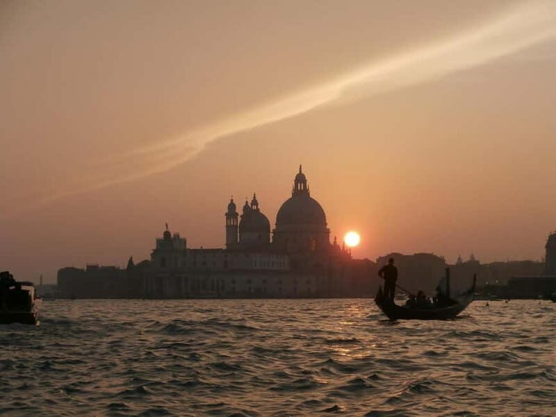 Venice: Night Guided Walking Tour of the City's Highlights - Value of the Experience