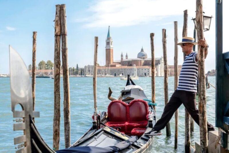 Venice: Off the Beaten Path Private Gondola Ride - An In-Depth Look at the Private Gondola Ride