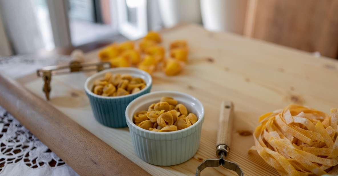 Venice: Pasta and Tiramisu Class at a Locals Home With Wine - Key Points