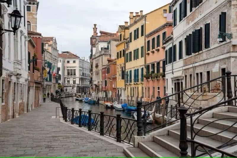 Venice: Peggy Guggenheim Collection and Art Mile Guided Tour - Key Points