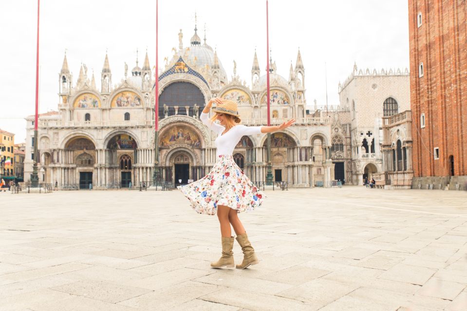 Venice: Photoshoot at Piazza San Marco and the Canals - Key Points
