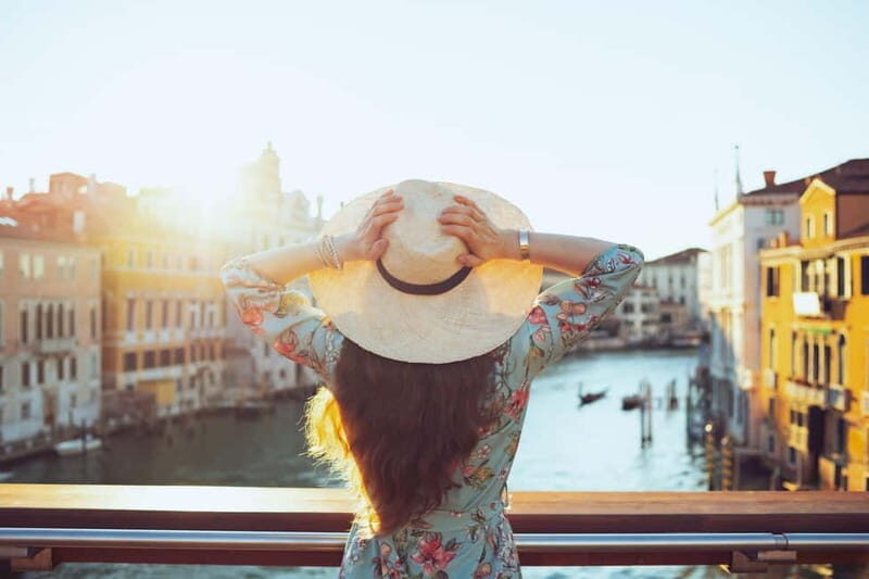Venice: Photoshoot at The Grand Canal & Rialto Bridge - Who Should Consider This Experience?