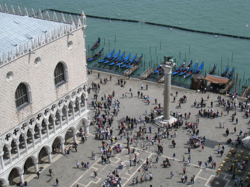 Venice: Private 2-Hour Walking Tour - Included and Excluded