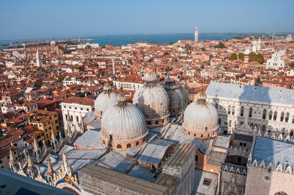 Venice: Private 2-Hour Walking Tour - Canal Street Wandering