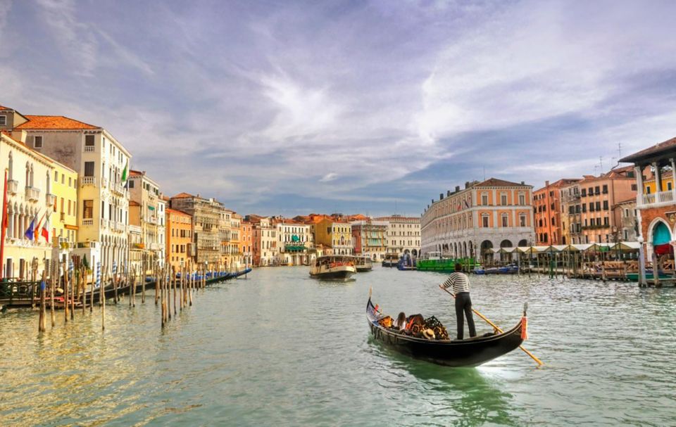 Venice: Private Gondola Cruise for up to 5 Passengers - Exploring the Grand Canal and Waterways