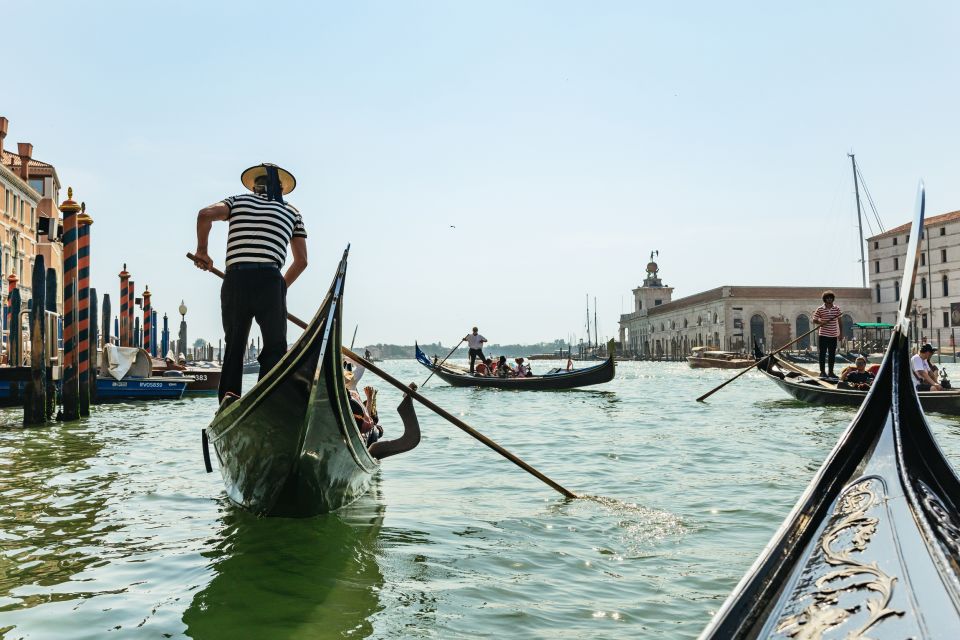 Venice: Private Gondola Ride Along Grand Canal - Tour Conditions and Rescheduling