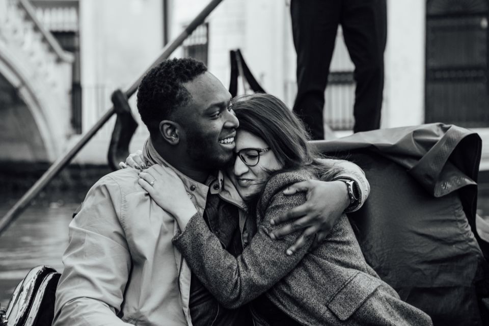 Venice: Private Gondola Ride With Professional Photographer - Frequently Asked Questions