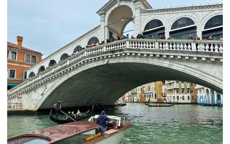 Venice: Private Grand Canal Boat Tour - What Makes the Experience Stand Out