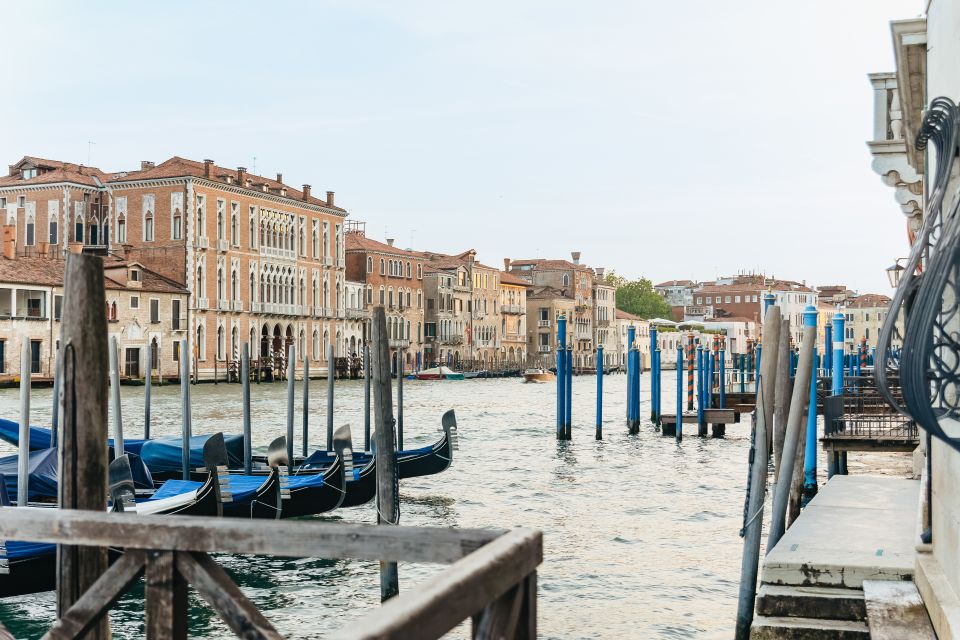 Venice: Private Tour With a Local Guide - Pickup and Drop-off