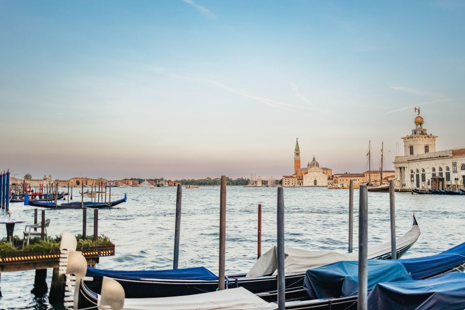 Venice: Private Tour With a Local Guide - Navigating Venices Secrets