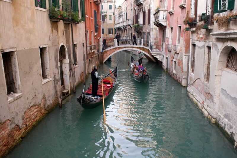 Venice: Private Tour with Doge's Palace, St. Mark's, Gondola - Scenic Gondola Ride: A Quiet Escape