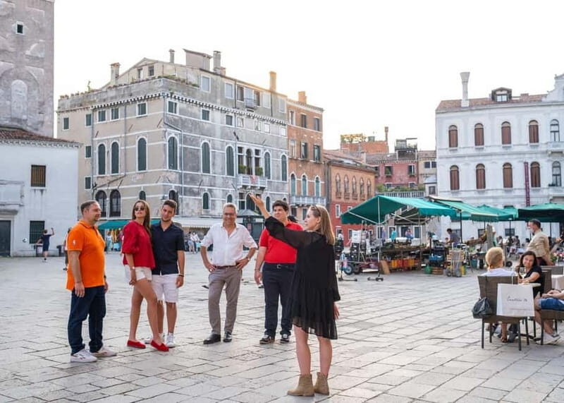 Venice: Rialto Offbeat Walk & Blooming Grand Canal Palace - Key Points