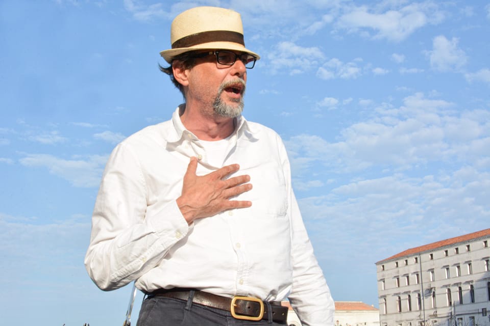 Venice: Romantic Shared Gondola Serenade on the Grand Canal - Group Size and Guide Information