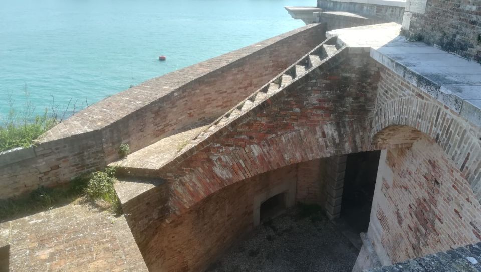 Venice: Sant'Erasmo, Vignole, and Lagoon Kayaking Tour - Whats Included and Excluded