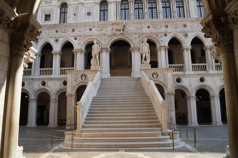 Venice : Secret Venice Walk, Artisan Alleys & Hidden Stories - What to Expect During the Tour
