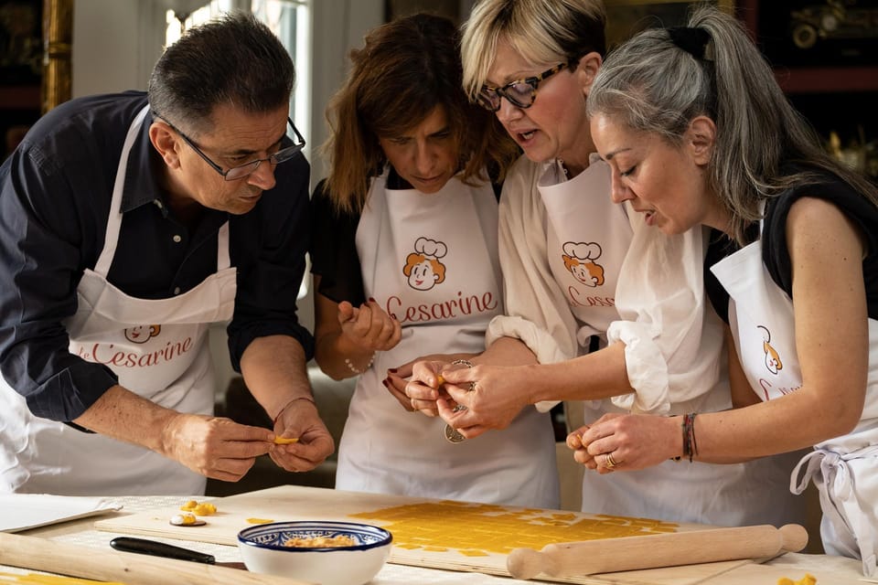 Venice: Share Your Pasta Love in a Local's Home - Key Points