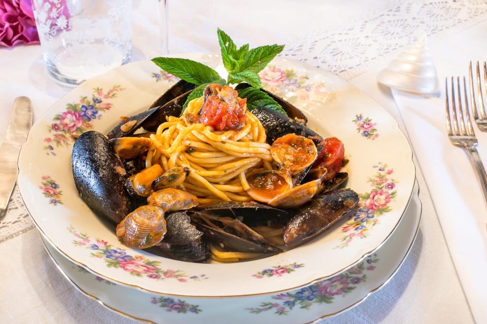 Venice: Share Your Pasta Love in a Local's Home - Explore the Vibrant Culture Through Food and Conversation