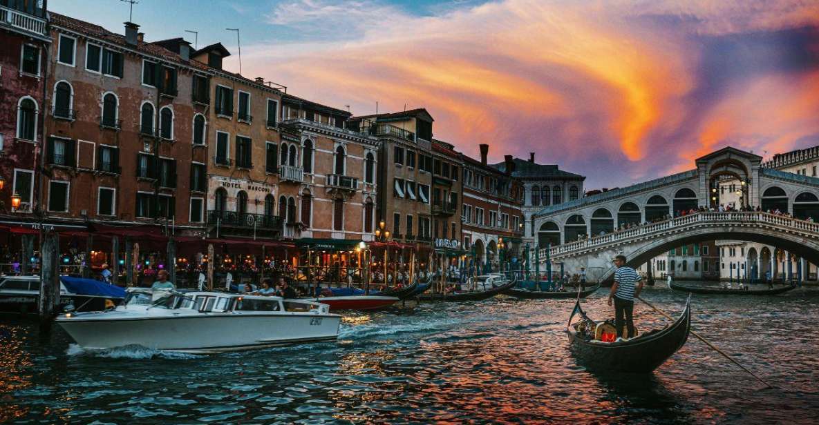Venice: Shared Gondola Ride at Sunset - Pricing and Duration