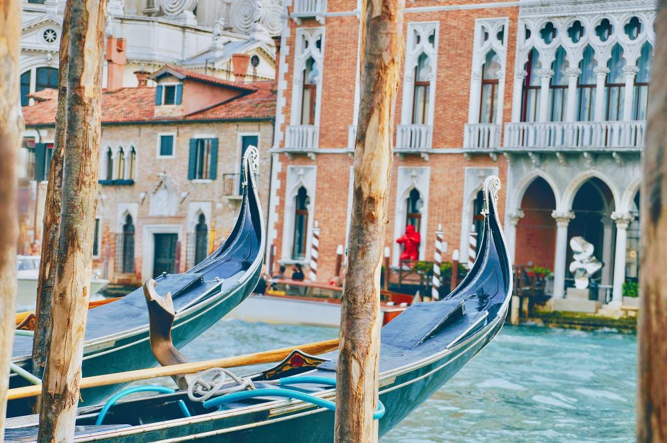 Venice: Shared Gondola Ride Through the Lagoon City - Important Guidelines