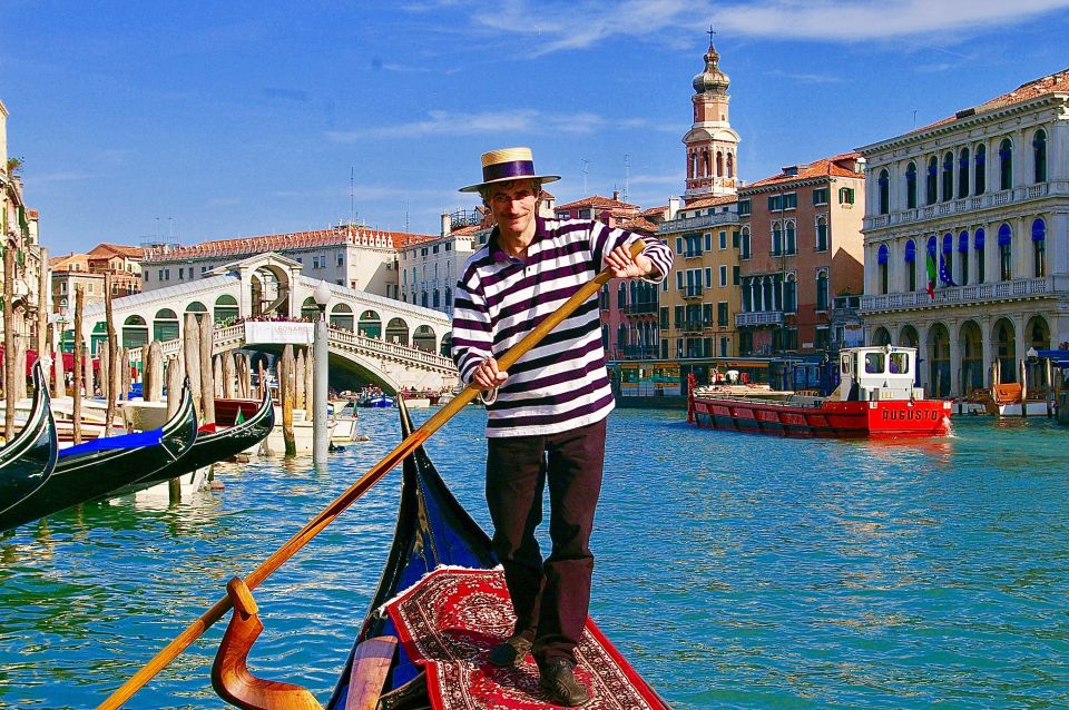 Venice: Shared Gondola Ride Through the Lagoon City - Customer Ratings and Feedback
