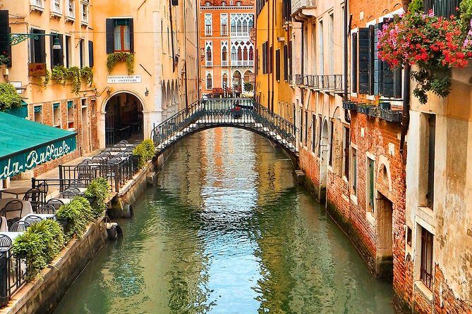 Venice Sightseeing Walking Tour with a Local Guide - What Makes This Tour Valuable