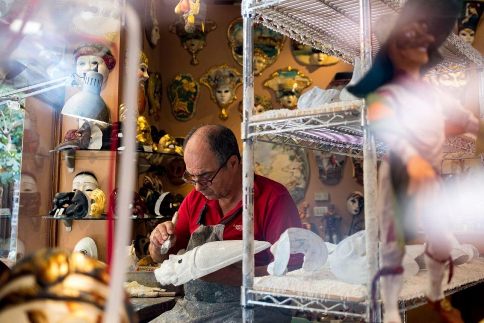 Venice: Small Group Guided Walking Tour & Food Tastings - Itinerary