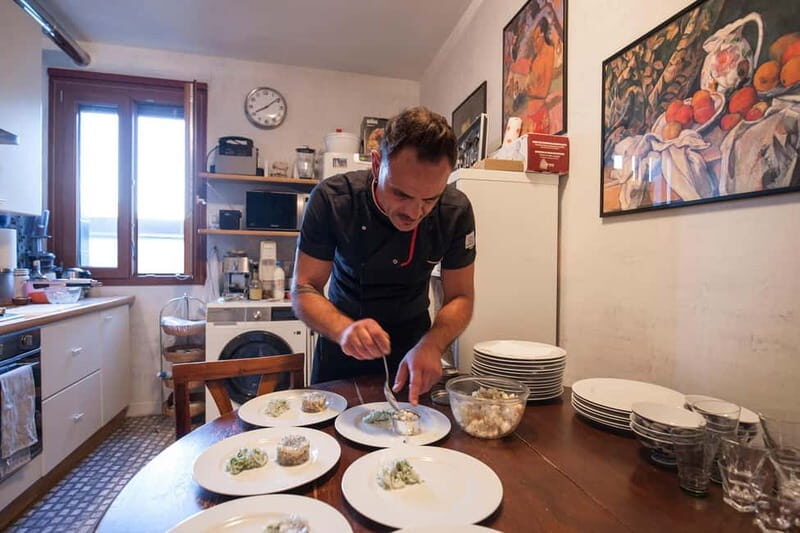 Venice: Social Gourmet Dinner Experience - Meeting New People & Social Vibe