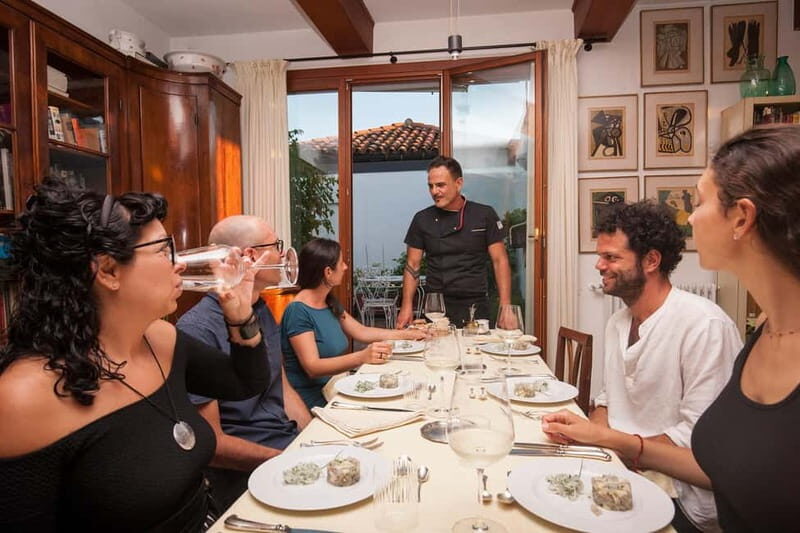 Venice: Social Gourmet Dinner Experience - Who Is This Tour Best For?