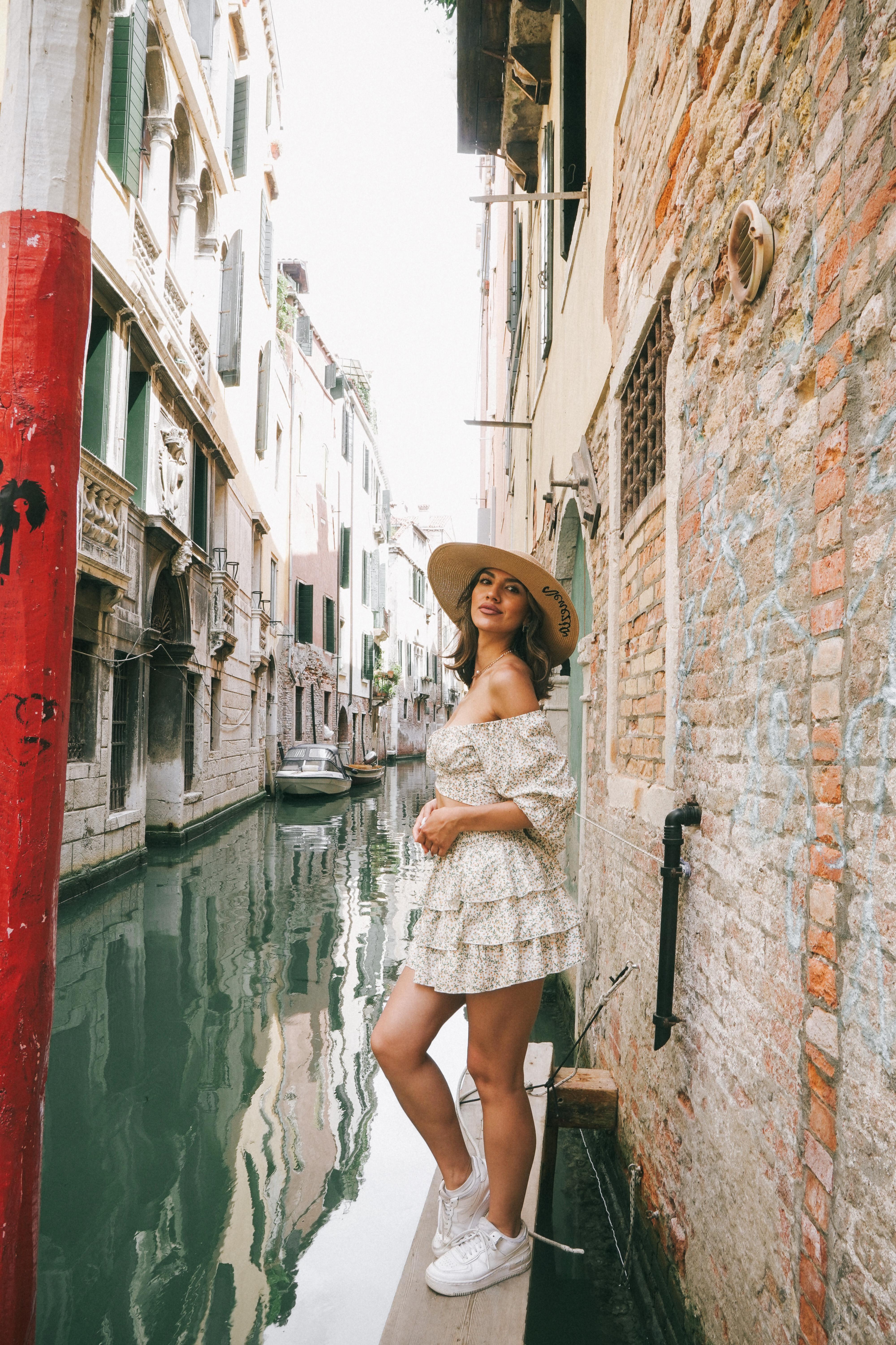 Venice: St. Marks Basilica & Doges Palace Tour With Ticket - Guided Experience and Group Options