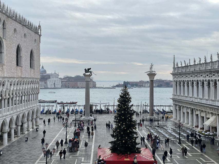 Venice: St. Marks Basilica & Doges Palace Tour With Ticket - Exploring St. Marks Basilica