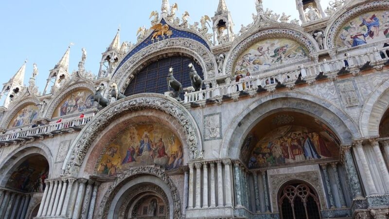 Venice: St. Marks Basilica Guided Tour + History Gallery - Key Points