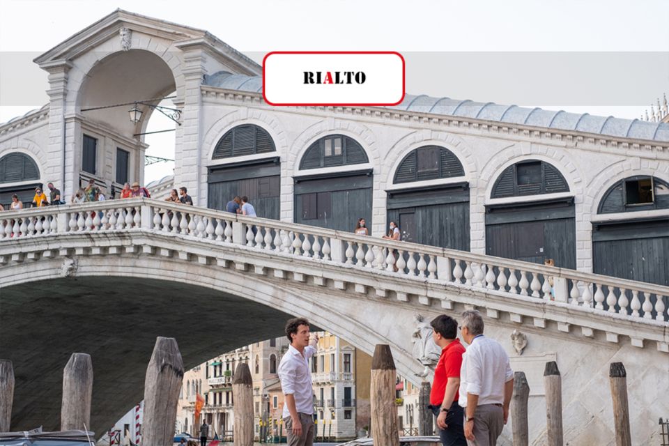 Venice: St. Mark's Classic Walking Tour & Bell Tower Entry - Experiencing the Vibrant Atmosphere