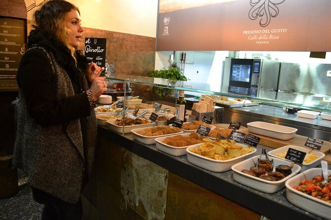 Venice Street Food and Sightseeing Small Group Tour - Exploring Venice’s Street Food and Sights in a Small Group