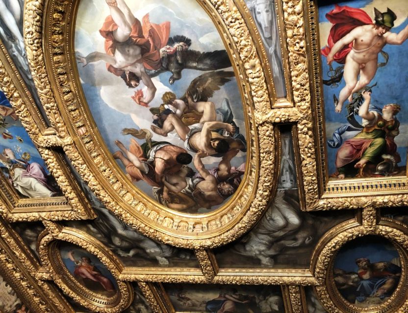 Venice Walking Tour and Doges Palace Guided Visit - Visiting Santa Maria Formosa