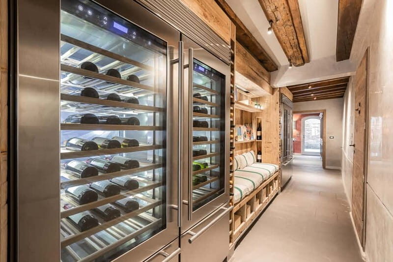 Venice: Wine Tasting of 3-4 Bottles with Seasonal Appetizers - Who Will Love This?