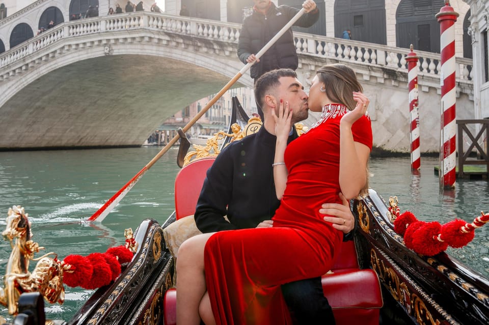 Venice With Professional Photographer - Key Points