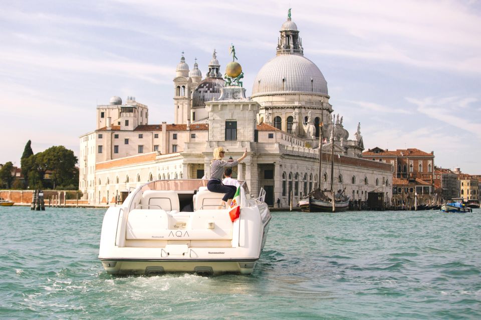 Venice: Yacht Cruise in Venice Lagoon - Private Group Experience
