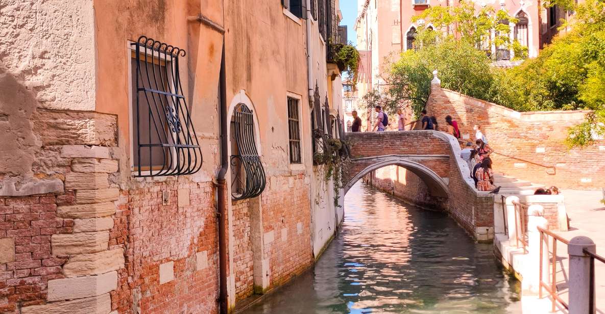 Venices Dark History and Culinary Delights - Venetian Masks and Plague