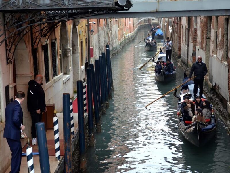 Venice's Private Gondola: Romantic Serenade - FAQs