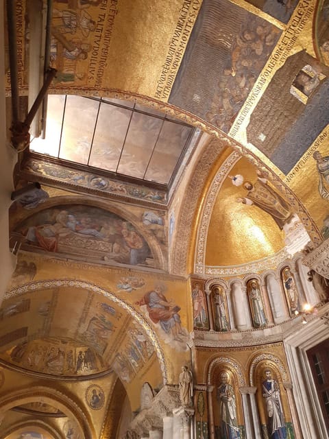 Venice:St. Marks Basilica Guided Tour With Terrace & Museum - Exploring St. Marks Basilica
