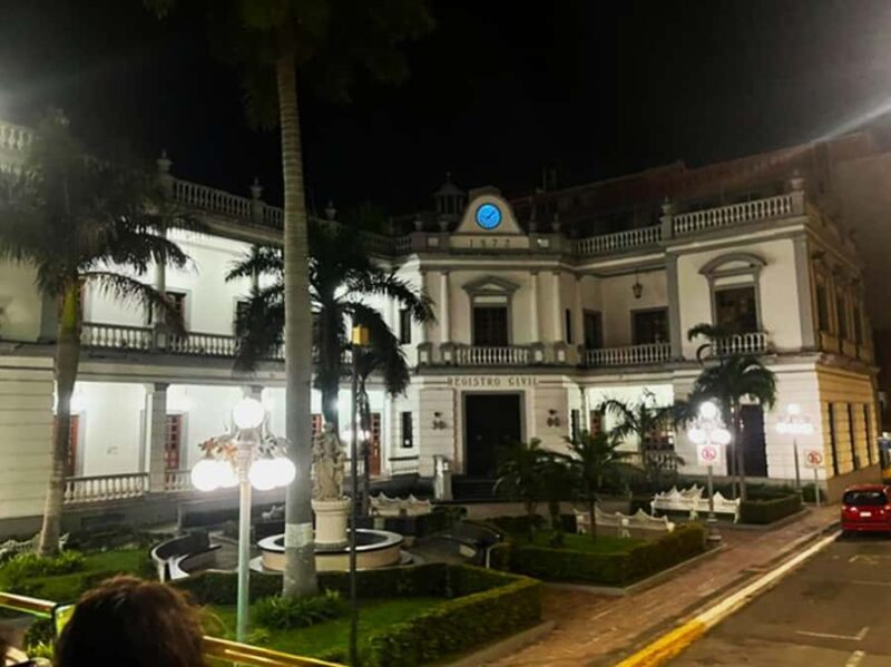 Veracruz: Nighttime Sightseeing Tour by Bus - The Experience: Sightseeing and Photo Opportunities