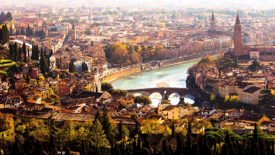 Verona: 3-Hour Guided Walking Tour - Learning About Veronas History
