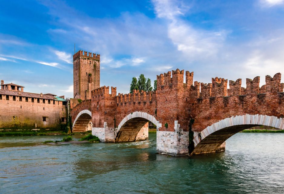 Verona: City Highlights Private Tour - Piazza Dei Signori