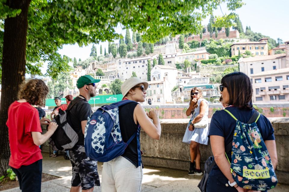 Verona: City Highlights & Street Food Walking Tour - Detailed Breakdown of the Itinerary